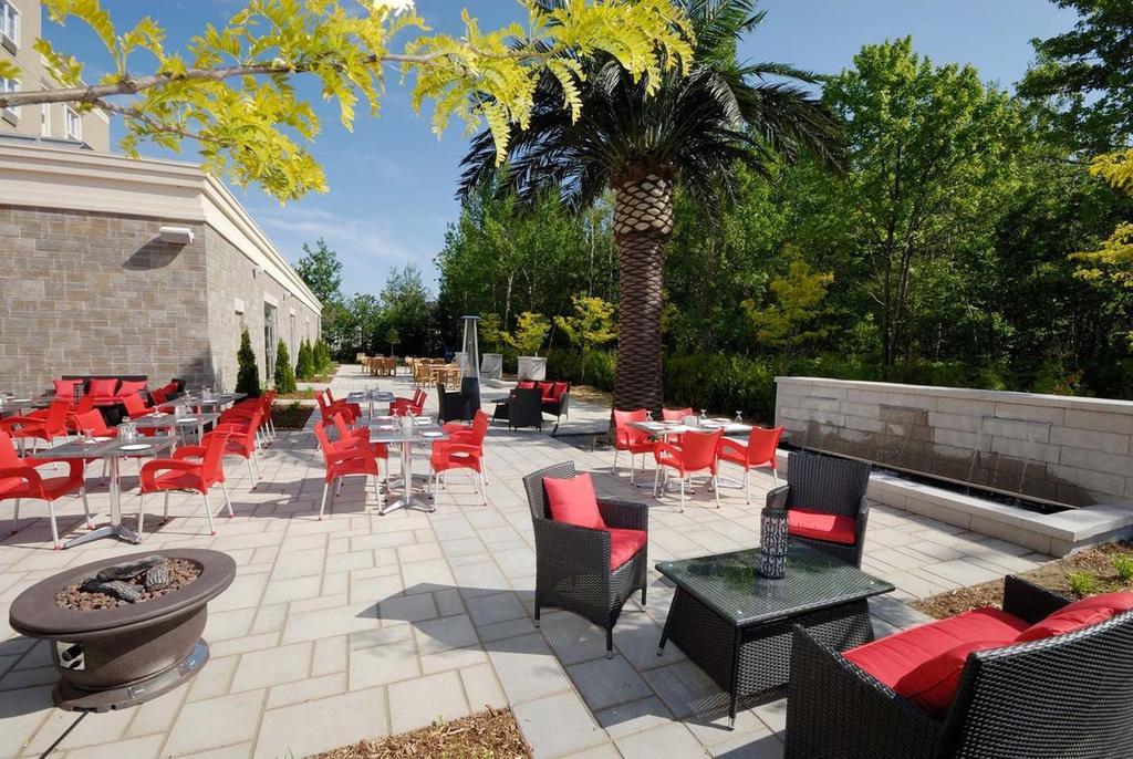 Imperia Hotel Et Suites Terrebonne Εξωτερικό φωτογραφία