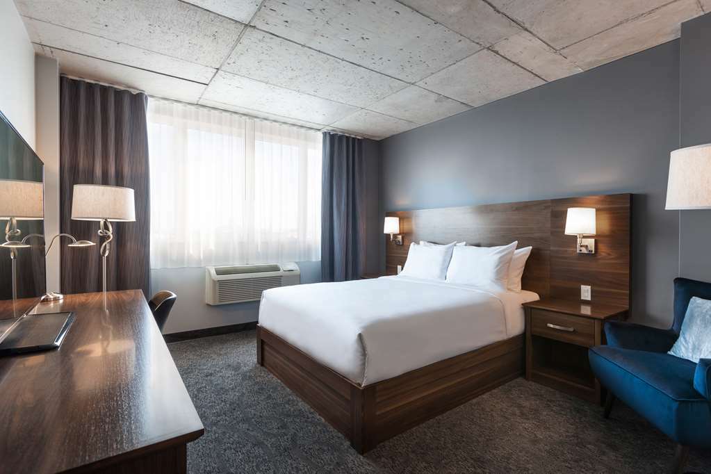Imperia Hotel Et Suites Terrebonne Δωμάτιο φωτογραφία