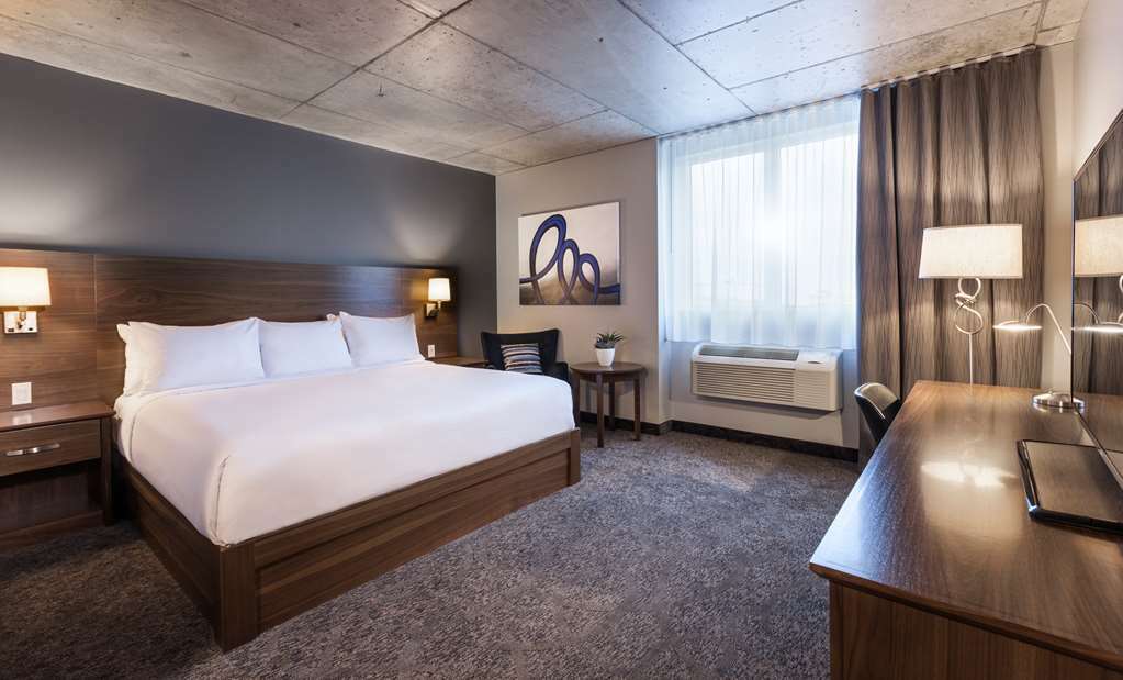 Imperia Hotel Et Suites Terrebonne Δωμάτιο φωτογραφία