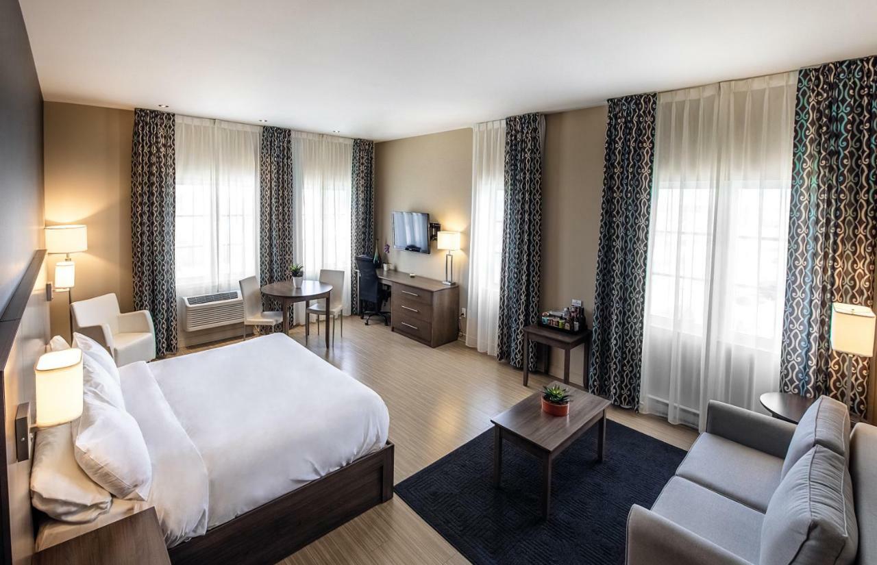 Imperia Hotel Et Suites Terrebonne Εξωτερικό φωτογραφία
